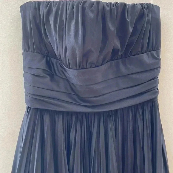 CLEARANCE [M]EUC Rubber Ducky Production Black  Strapless Midi Pleated Dress - Picture 2 of 6